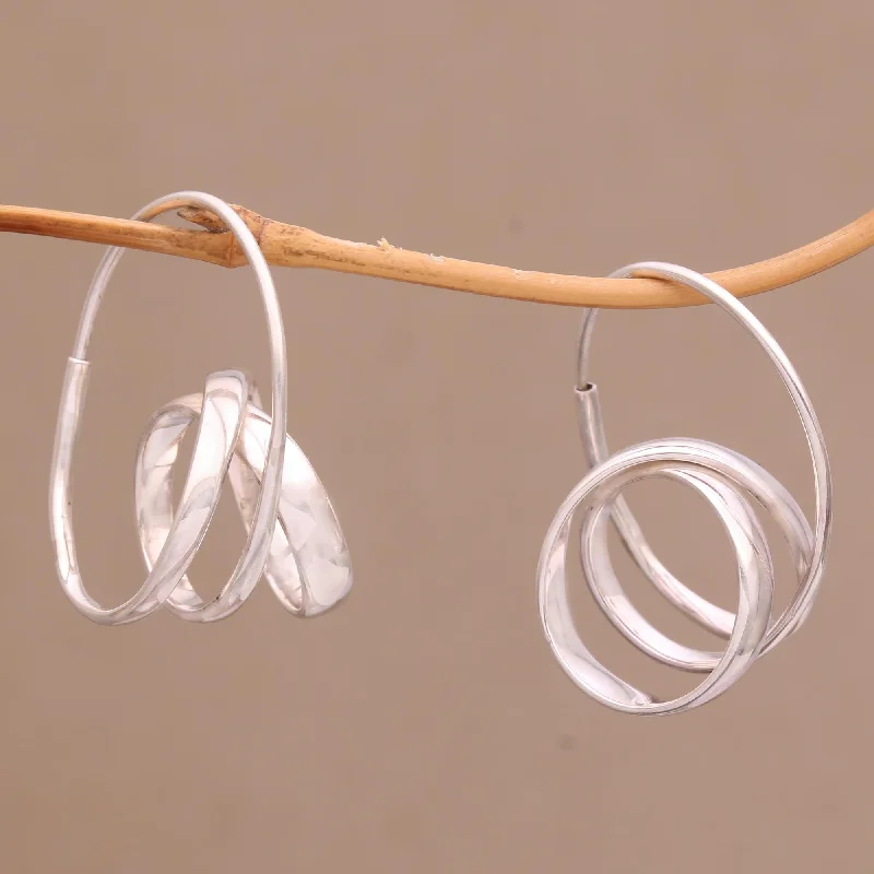  -Non-contact cat thermometerModern Curls Silver Hoop Earrings