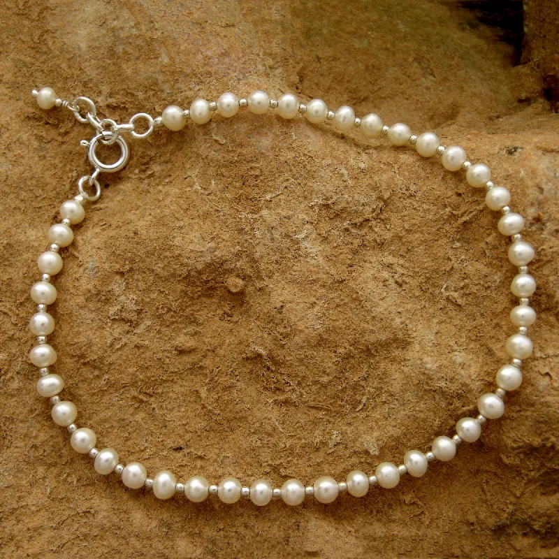 - Winter dog thick down jacketMoon Dew Sterling Silver Pearl Anklet
