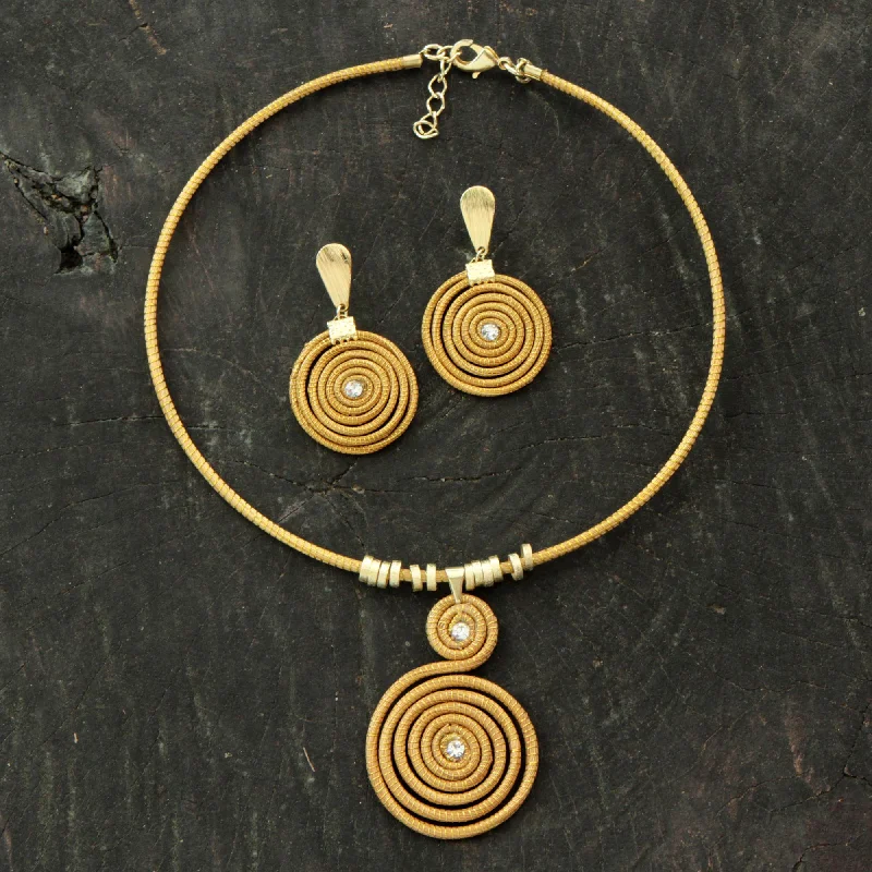 - Postoperative pet anti-licking Elizabethan collarJalapão Evolution Gold Plated Glass Jewelry Set