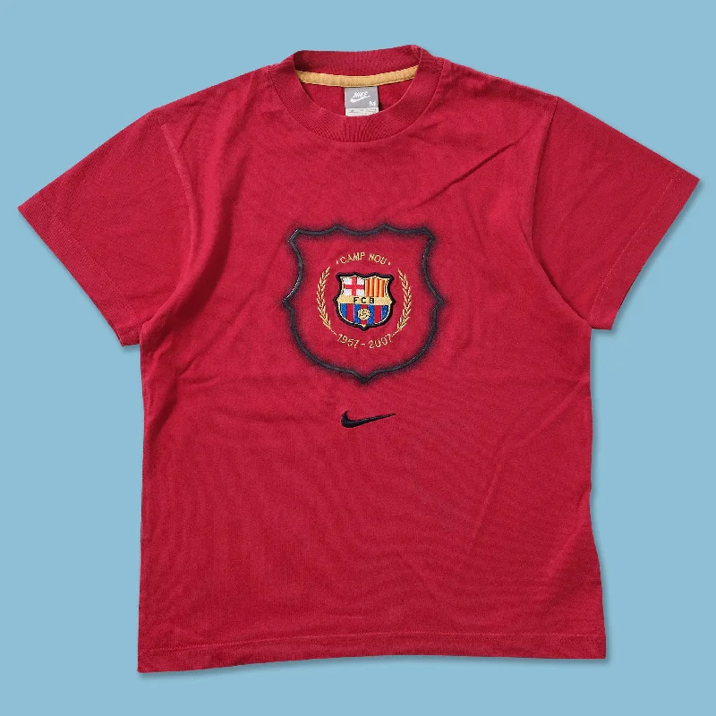 - Parrot climbing and standing wooden frameWomen's Nike FC Barcelona T-Shirt Small