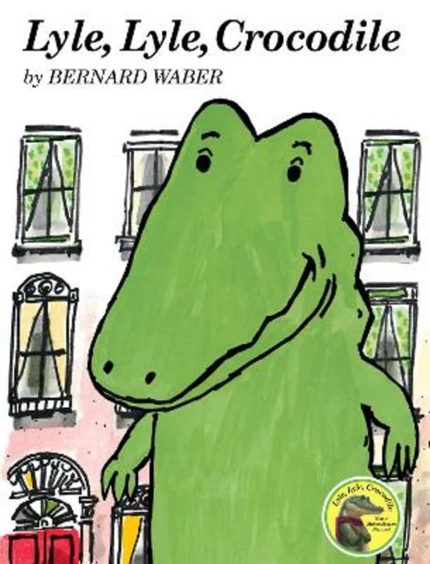 - Postoperative pet anti-licking Elizabethan collarLyle, Lyle, Crocodile