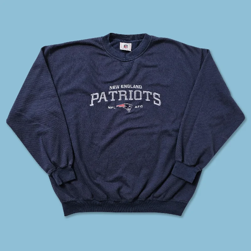- ​​Christmas pet Christmas clothingVintage New England Patriots Sweater XLarge