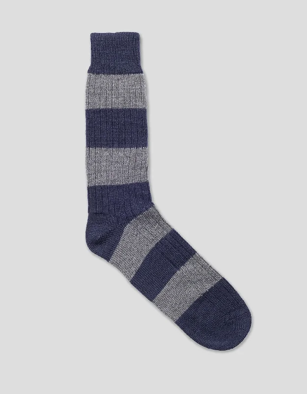 - Automatic induction pet water dispenserBLOCK STRIPE WOOL SOCKS - NAVY/GREY