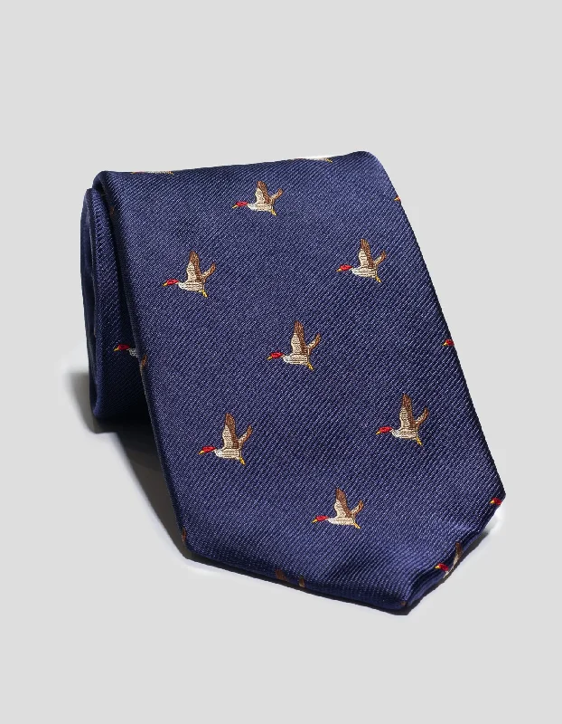 - Natural latex pet mattressEMBLEMATIC FLYING DUCK TIE - NAVY