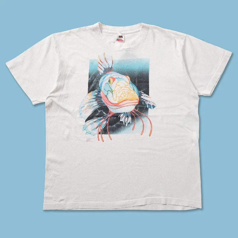 - Parrot climbing and standing wooden frameVintage Fish T-Shirt Large