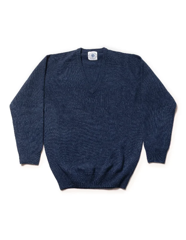 - Air box TSA certified check-inLAMBSWOOL V NECK SWEATER - BLUE