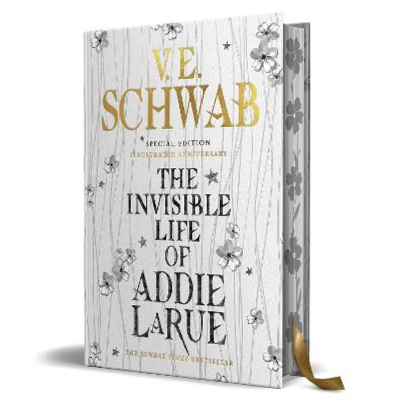 - Postoperative pet anti-licking Elizabethan collarThe Invisible Life of Addie LaRue - Illustrated edition